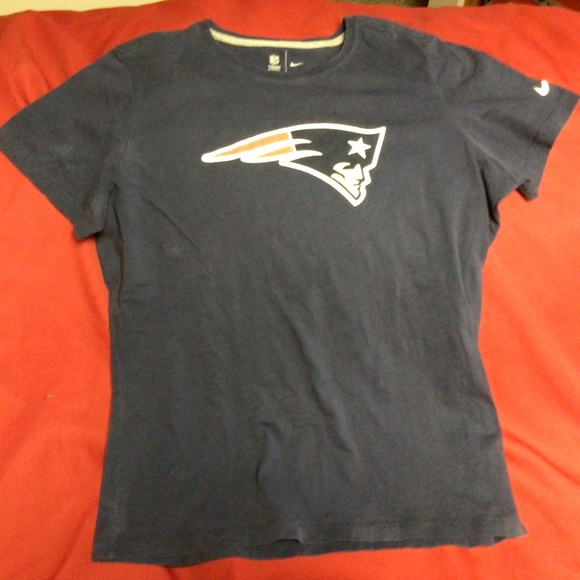 NFL NEW ENGLAND Patriots tshirt - Picture 1 of 1